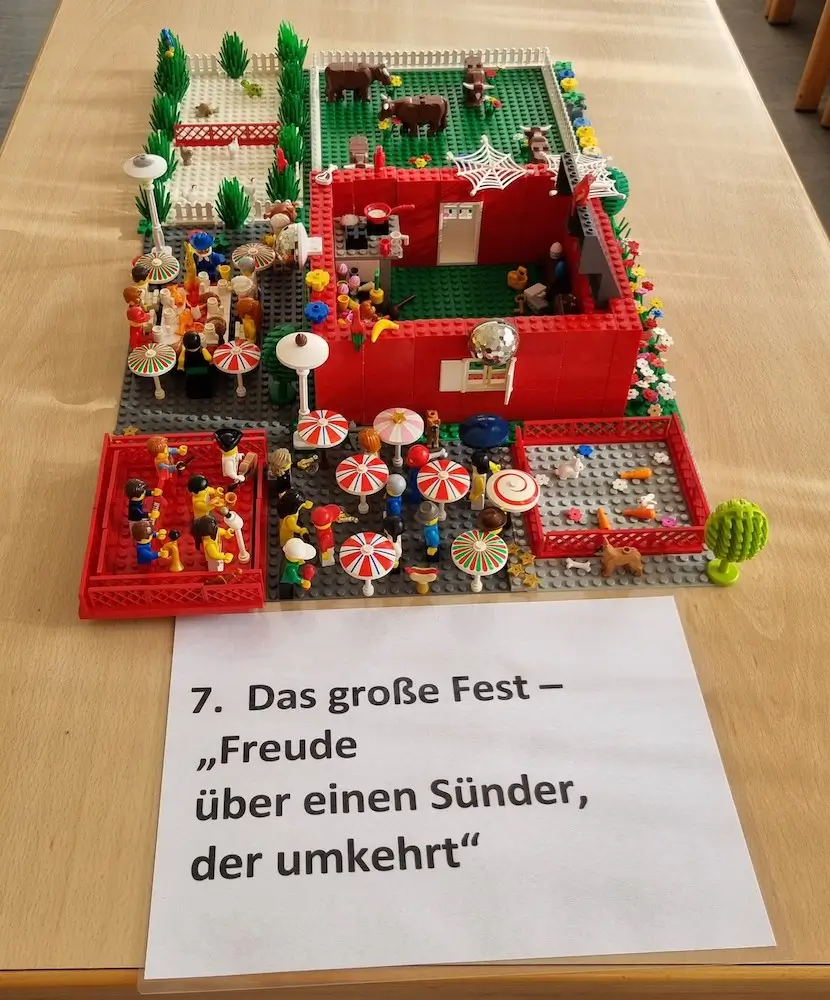 Lego-Szene 7: Das große Fest – "Freude über einen Sünder, der umkehrt" (Lego trifft Bibel, Gleichnis vom verlorenen Sohn)